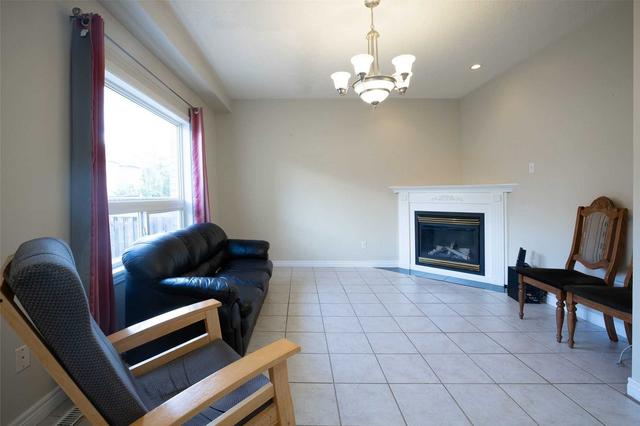 main - 141 Santa Maria Tr, House detached with 3 bedrooms, 4 bathrooms and 3 parking in Vaughan ON | Image 16