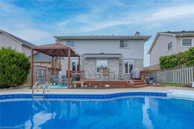 1358 Basswood Road, House detached with 4 bedrooms, 2 bathrooms and 4 parking in London ON | Image 45