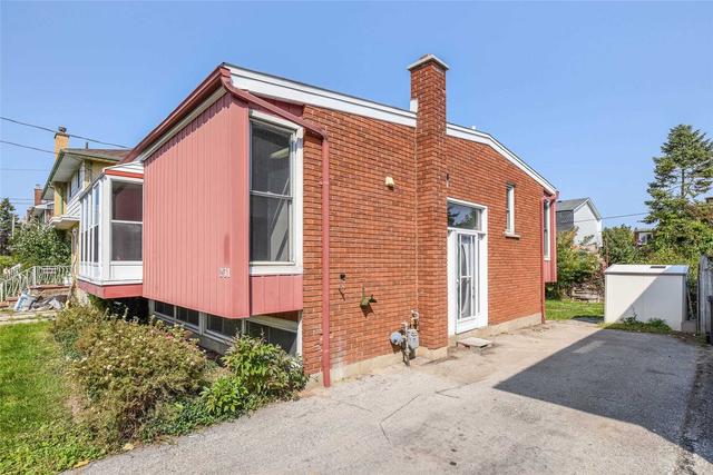 231 Alma St N, House detached with 2 bedrooms, 1 bathrooms and 2 parking in Guelph ON | Image 23