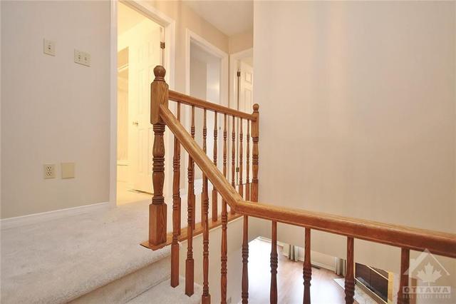 96 Southport Drive, Townhouse with 3 bedrooms, 3 bathrooms and 3 parking in Ottawa ON | Image 10