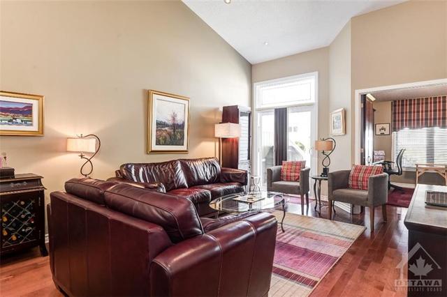 1228 Foxborough Private, Townhouse with 4 bedrooms, 3 bathrooms and 2 parking in Ottawa ON | Image 4