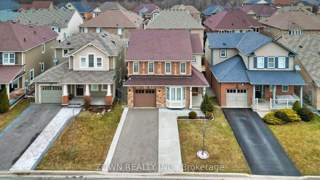 353 Jelinik Terr, House detached with 4 bedrooms, 3 bathrooms and 3 parking in Milton ON | Image 12