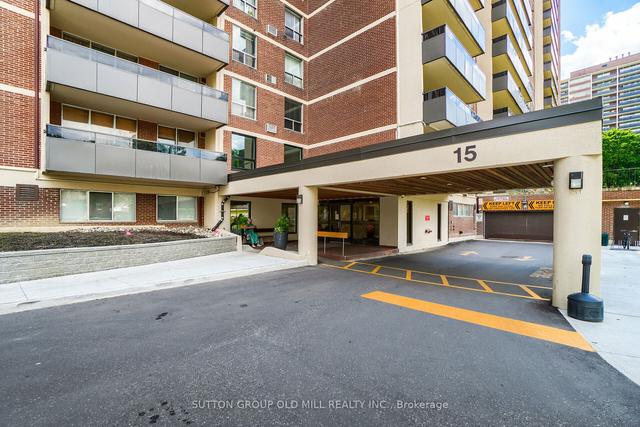 1106 - 15 La Rose Ave, Condo with 3 bedrooms, 2 bathrooms and 1 parking in Toronto ON | Image 23