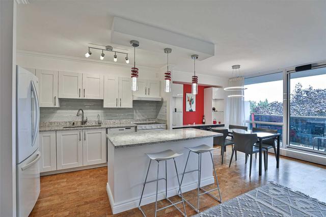 404 - 30 Sunrise Ave, Condo with 4 bedrooms, 2 bathrooms and 1 parking in Toronto ON | Image 2