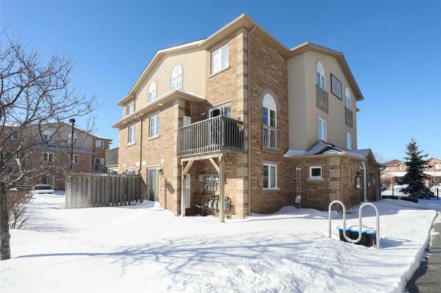 4 - 17 Cheltenham Rd, Condo with 2 bedrooms, 2 bathrooms and 1 parking in Barrie ON | Image 14