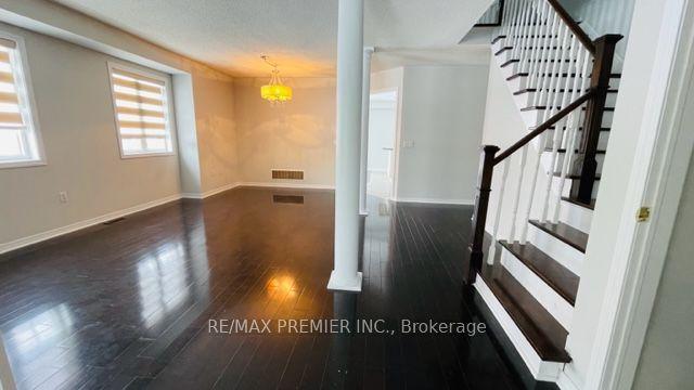 46 Culture Cres, House attached with 4 bedrooms, 3 bathrooms and 3 parking in Brampton ON | Image 4