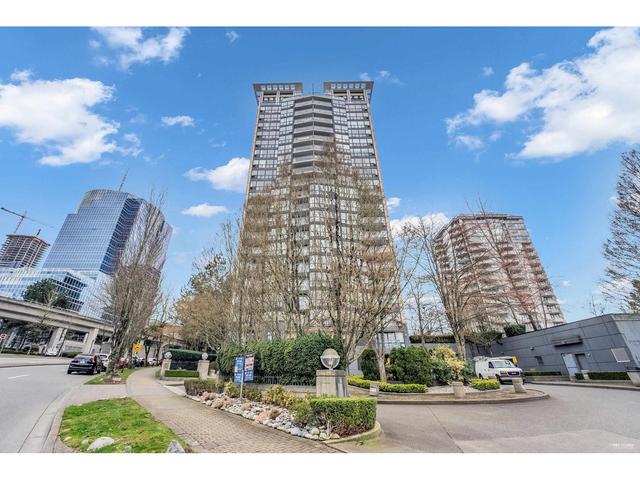 1403 - 10899 University Drive, Condo with 2 bedrooms, 2 bathrooms and 1 parking in Surrey BC | Image 2