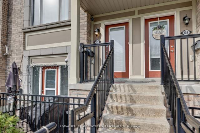 109 - 1 Beckenrose Crt, Townhouse with 2 bedrooms, 3 bathrooms and 2 parking in Brampton ON | Image 2