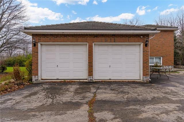 861 Book Road E, House detached with 4 bedrooms, 2 bathrooms and 15 parking in Hamilton ON | Image 11