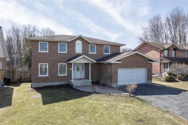 1701 Blakely Drive, House detached with 5 bedrooms, 3 bathrooms and 6 parking in Cornwall ON | Image 1