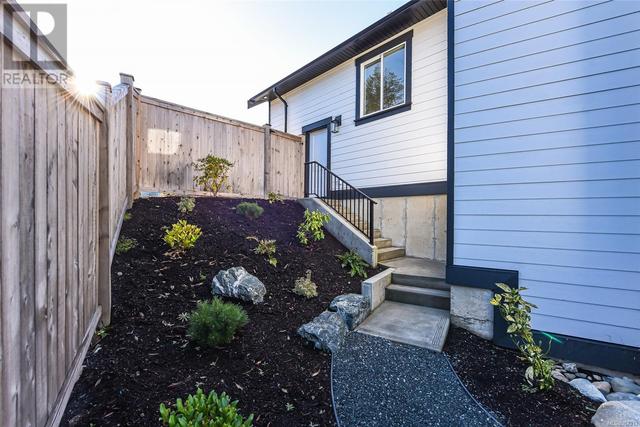 1168 Silversmith Pl, House detached with 5 bedrooms, 4 bathrooms and 2 parking in Comox BC | Image 39