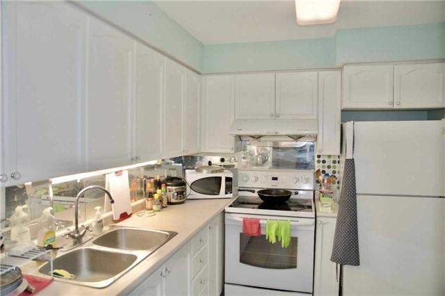 309 - 29 Pemberton Ave, Condo with 2 bedrooms, 2 bathrooms and 1 parking in Toronto ON | Image 2
