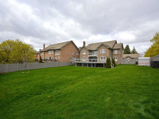 1918 Royal Credit Blvd, House detached with 4 bedrooms, 5 bathrooms and 12 parking in Mississauga ON | Image 28