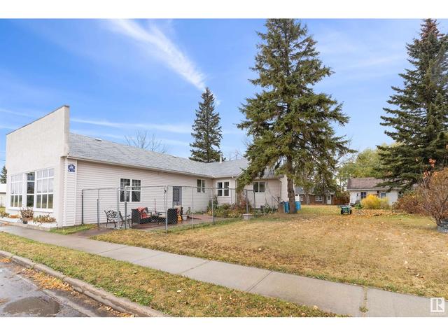 5016 48 Av, House detached with 2 bedrooms, 2 bathrooms and 4 parking in Thorhild County AB | Image 3