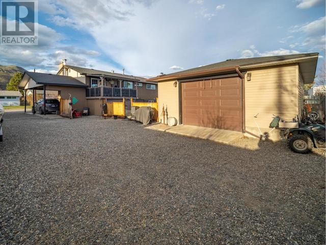 2631 Ayr Place, House detached with 4 bedrooms, 2 bathrooms and null parking in Kamloops BC | Image 47