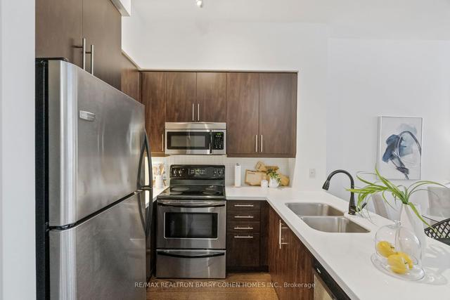 203 - 500 St Clair Ave W, Condo with 1 bedrooms, 1 bathrooms and 1 parking in Toronto ON | Image 3