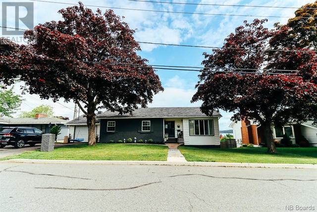 114 Bedell Avenue, House detached with 4 bedrooms, 2 bathrooms and null parking in Saint John NB | Image 1