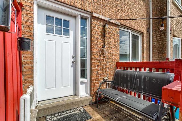 31 Lippincott St E, House attached with 3 bedrooms, 3 bathrooms and 1 parking in Toronto ON | Image 25