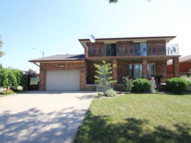 2860 Langlois Crt, House detached with 4 bedrooms, 4 bathrooms and 4 parking in Windsor ON | Image 1