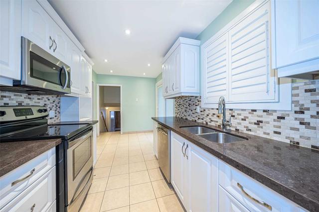 790 Krosno Blvd, House semidetached with 6 bedrooms, 2 bathrooms and 3 parking in Pickering ON | Image 15