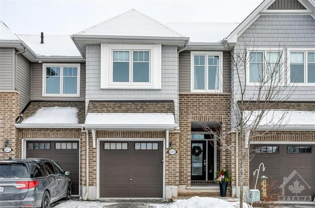 669 Cartographe Street, Townhouse with 3 bedrooms, 3 bathrooms and 3 parking in Ottawa ON | Image 1