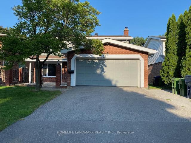 55 Leacock Cres, House detached with 4 bedrooms, 3 bathrooms and 3 parking in Toronto ON | Image 1