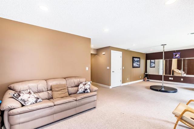 13 Weston Court Sw, House detached with 4 bedrooms, 3 bathrooms and 4 parking in Calgary AB | Image 40