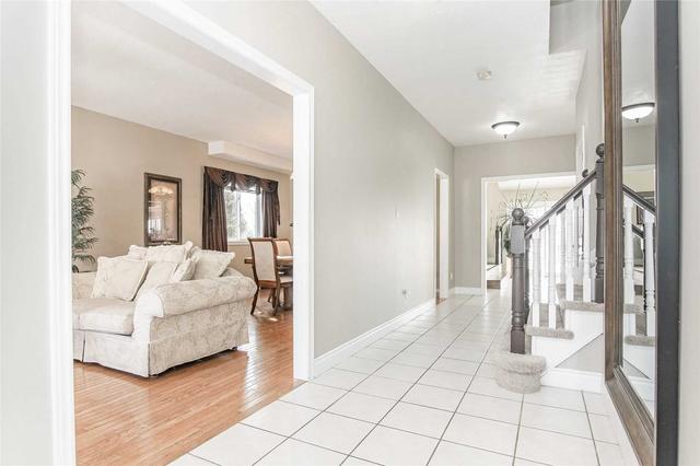 49 Abbeywood Cres, House detached with 4 bedrooms, 4 bathrooms and 4 parking in Guelph ON | Image 34