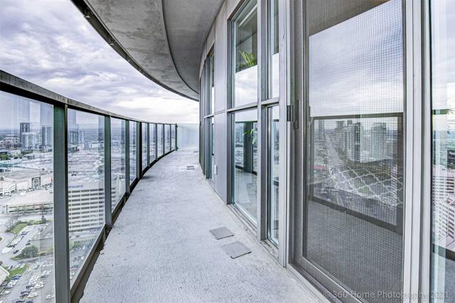 3703 - 60 Absolute Ave, Condo with 2 bedrooms, 2 bathrooms and 1 parking in Mississauga ON | Image 11