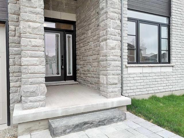 279 Macalister Blvd, House detached with 4 bedrooms, 4 bathrooms and 2 parking in Guelph ON | Image 2
