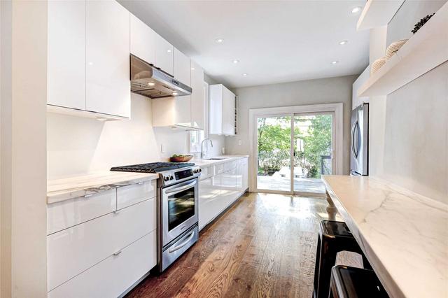 86 Kenilworth Ave, House semidetached with 3 bedrooms, 1 bathrooms and 1 parking in Toronto ON | Image 8