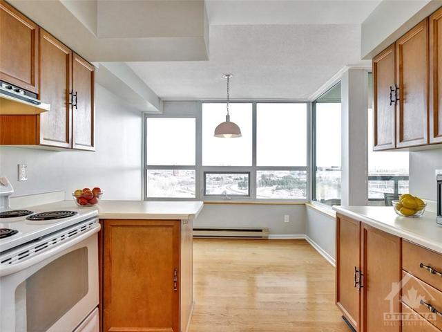 1503 - 1500 Riverside Drive, Condo with 2 bedrooms, 2 bathrooms and 1 parking in Ottawa ON | Image 17