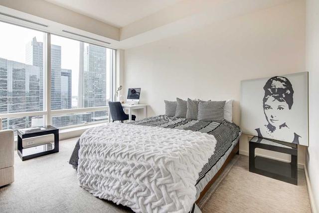 2909 - 180 University Ave, Condo with 2 bedrooms, 3 bathrooms and 1 parking in Toronto ON | Image 18