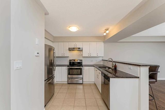 19 - 19 Summerfield Dr, Townhouse with 3 bedrooms, 3 bathrooms and 2 parking in Guelph ON | Image 7