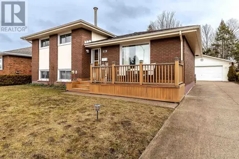18 Elaine Ct, House detached with 3 bedrooms, 2 bathrooms and null parking in Sault Ste. Marie ON | Card Image