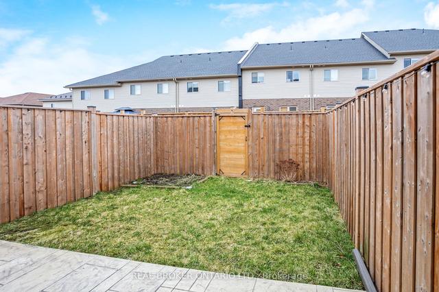 118-4 Simmonds Dr, House attached with 3 bedrooms, 3 bathrooms and 2 parking in Guelph ON | Image 21