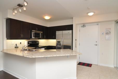 204 - 872 Sheppard Ave W, Condo with 2 bedrooms, 2 bathrooms and 2 parking in Toronto ON | Image 4