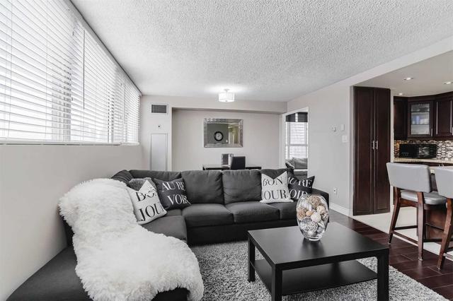 1507 - 3700 Kaneff Cres, Condo with 2 bedrooms, 2 bathrooms and 1 parking in Mississauga ON | Image 6