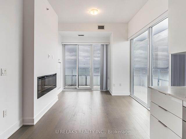 4701 - 20 Shore Breeze Dr, Condo with 2 bedrooms, 1 bathrooms and 1 parking in Toronto ON | Image 39