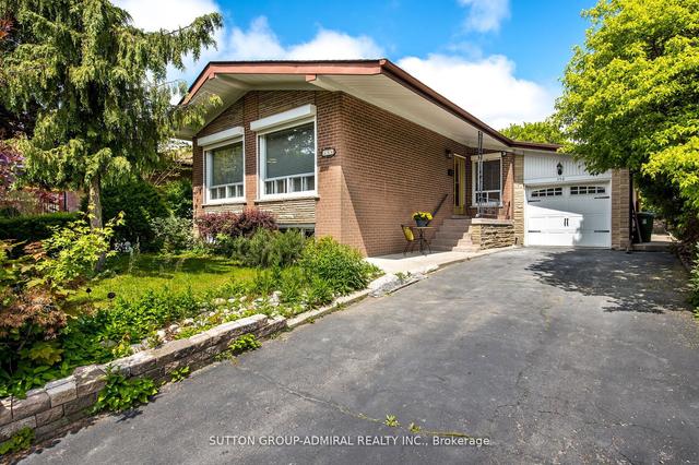 356 Rathburn Rd, House detached with 3 bedrooms, 2 bathrooms and 4 parking in Toronto ON | Image 1