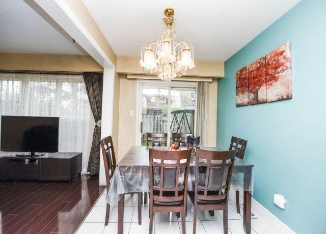 31 - 7406 Darcel Ave, Townhouse with 4 bedrooms, 3 bathrooms and 1 parking in Mississauga ON | Image 3
