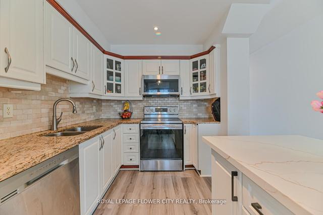30 Heathwood Dr, House detached with 4 bedrooms, 4 bathrooms and 4 parking in Brampton ON | Image 36