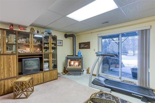 7625 Jones Baseline Road, House detached with 3 bedrooms, 1 bathrooms and null parking in Wellington North ON | Image 15