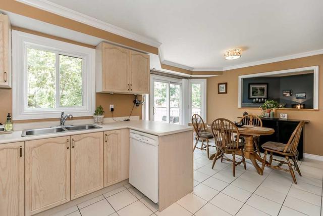 83 Bishop Dr, House detached with 4 bedrooms, 3 bathrooms and 6 parking in Barrie ON | Image 13