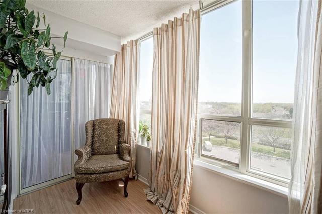 601 - 400 Webb Drive, House attached with 2 bedrooms, 1 bathrooms and 1 parking in Mississauga ON | Image 19