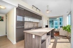 2205 - 8 Mercer St, Condo with 2 bedrooms, 2 bathrooms and 1 parking in Toronto ON | Image 8