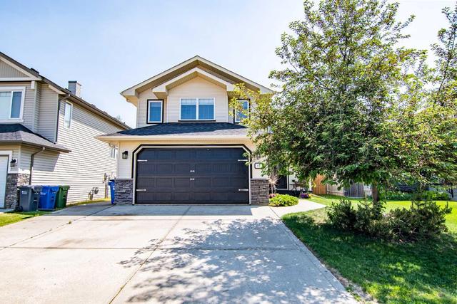 88 Irving Crescent, House detached with 4 bedrooms, 3 bathrooms and 2 parking in Red Deer AB | Image 1