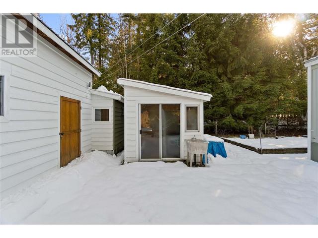 1452 Blind Bay Road, House other with 2 bedrooms, 1 bathrooms and 4 parking in Columbia Shuswap C BC | Image 39