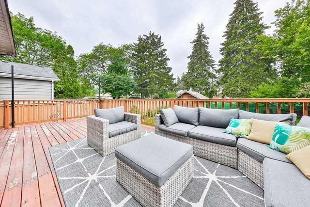 150 West 25th St, House detached with 5 bedrooms, 3 bathrooms and 4 parking in Hamilton ON | Image 31