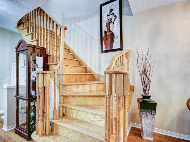 3525 Gandhi Way, House semidetached with 4 bedrooms, 4 bathrooms and 5 parking in Mississauga ON | Image 14